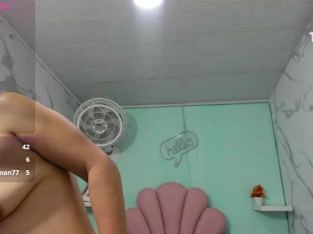 noelia-milf19 live cam on BongaCams