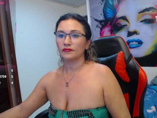 Sex chat gratuit in direct cu noelia-milf19 pe BongaCams