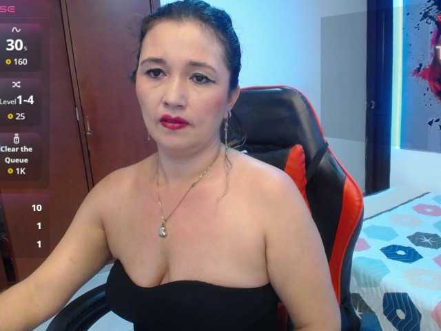 noelia-milf19 online