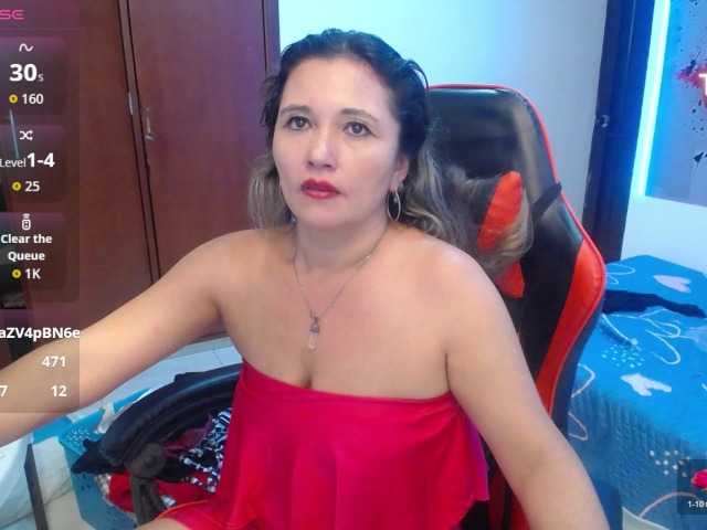 noelia-milf19 live cam on BongaCams