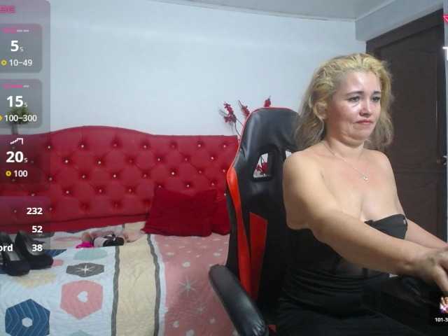 noelia-milf19 live cam on BongaCams