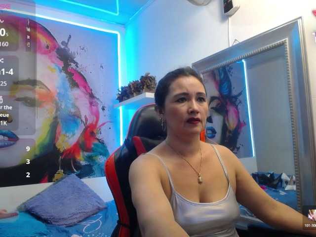 noelia-milf19 live cam on BongaCams