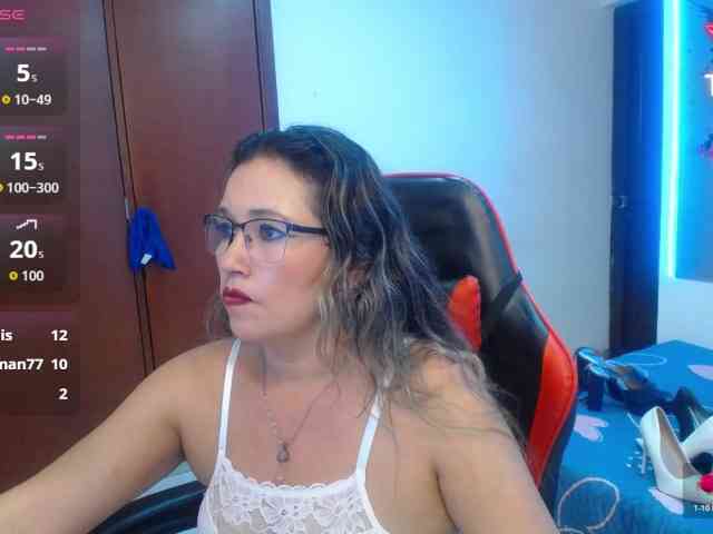 noelia-milf19 webcam