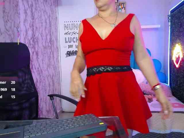 noelia-milf19 webcam