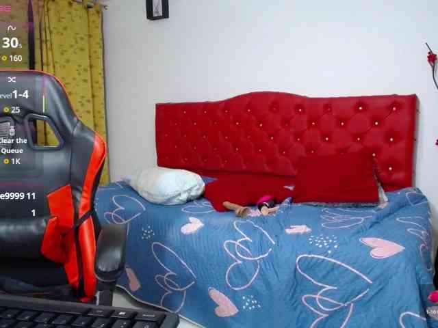 noelia-milf19 webcam