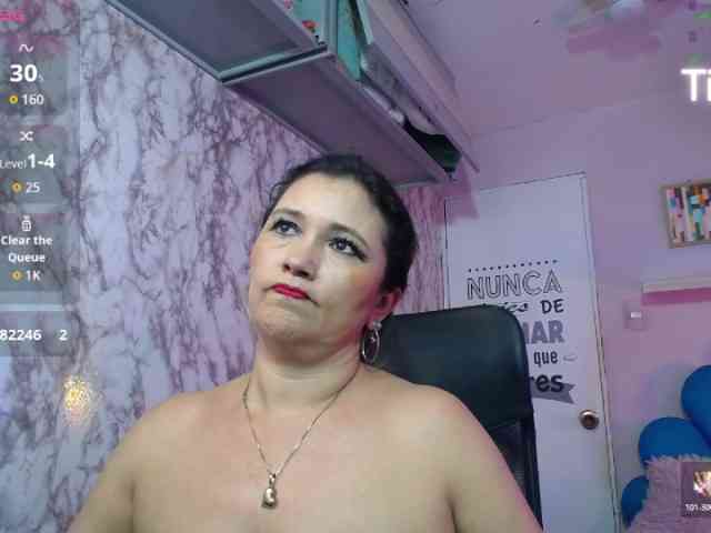 noelia-milf19 Live Webcam on BongaCams
