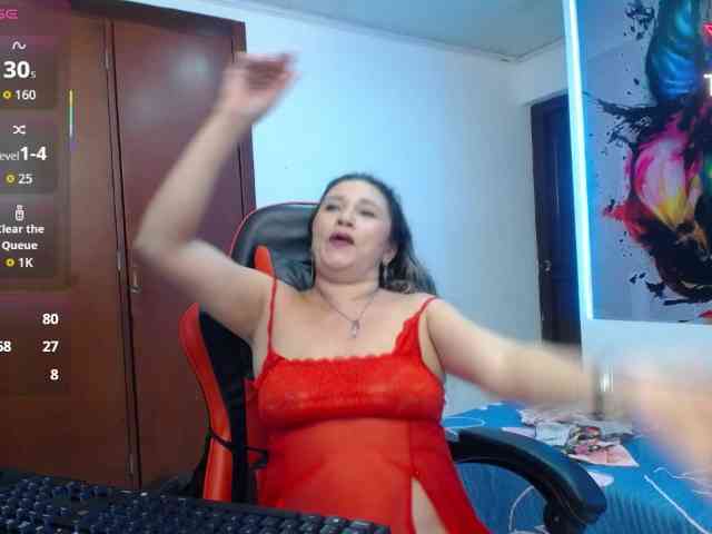 noelia-milf19 webcam