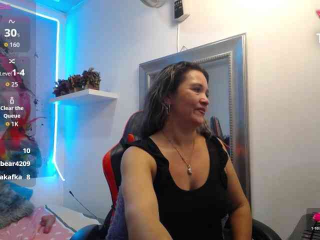 noelia-milf19 webcam
