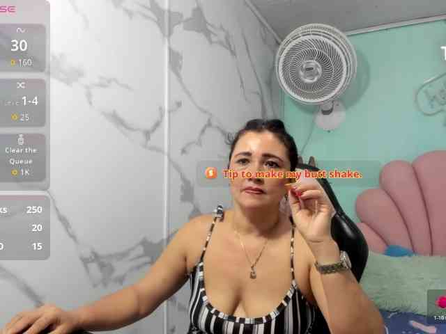 noelia-milf19 webcam