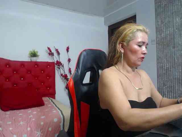 noelia-milf19