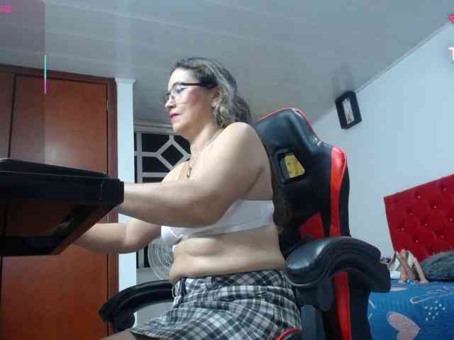 noelia-milf19