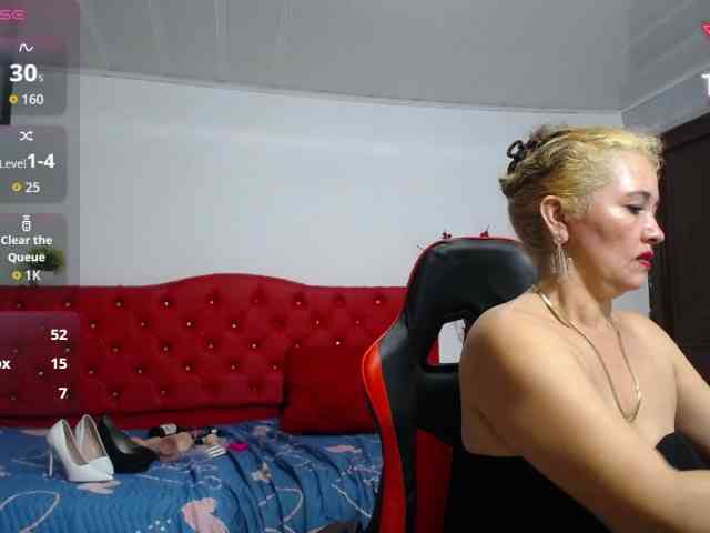 noelia-milf19 webcam