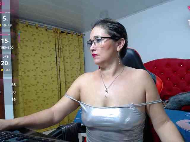 noelia-milf19 Live Webcam on BongaCams