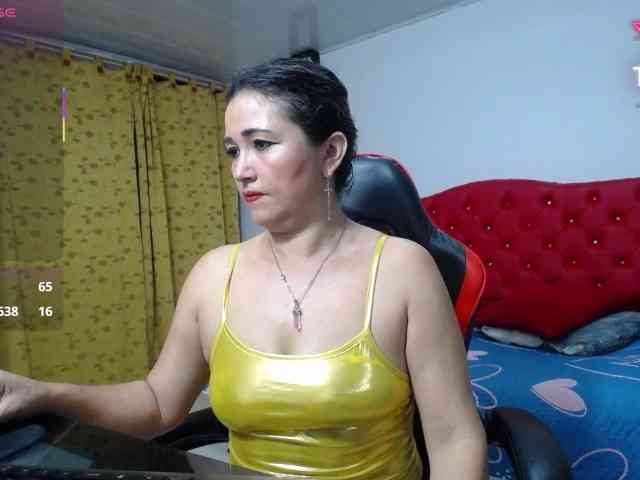 noelia-milf19 webcam
