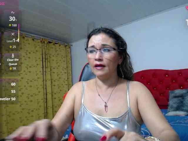 noelia-milf19 webcam