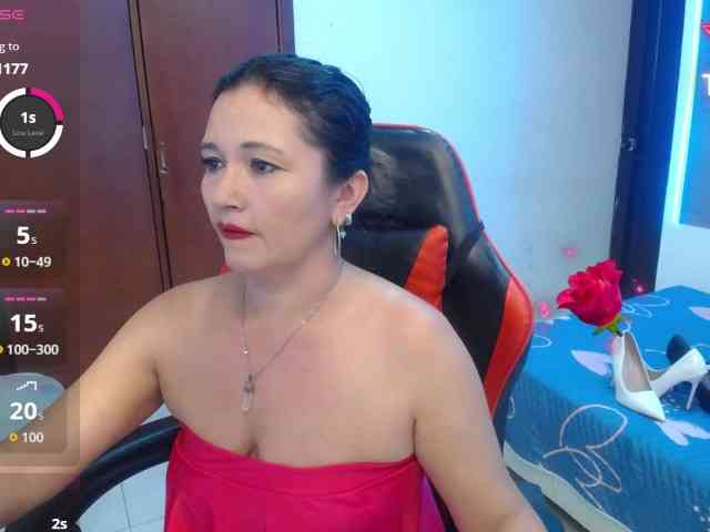 noelia-milf19 webcam