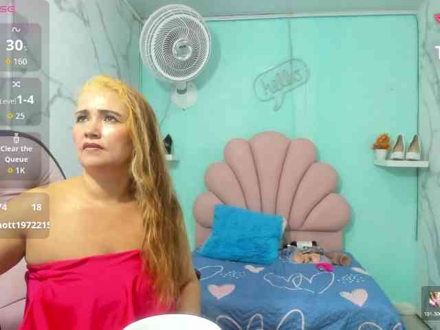 noelia-milf19 webcam