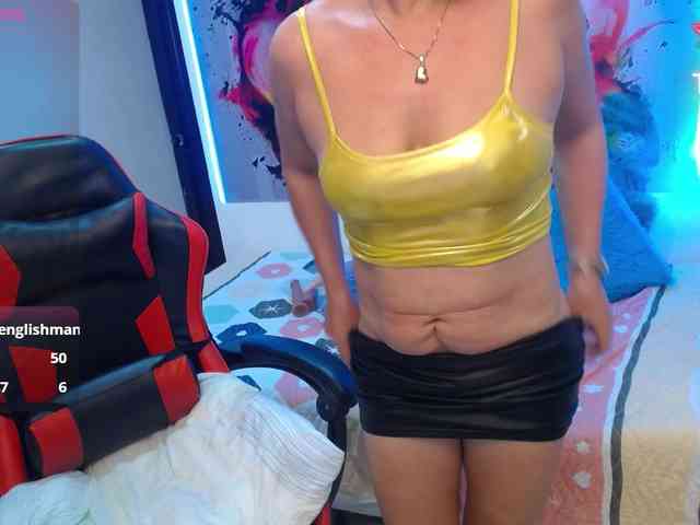 noelia-milf19 webcam