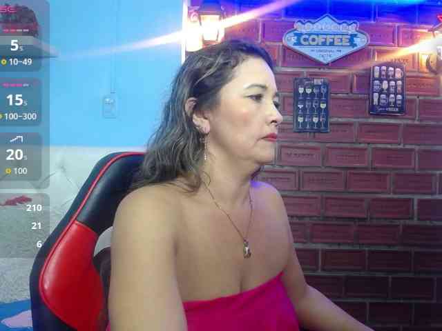 noelia-milf19 webcam