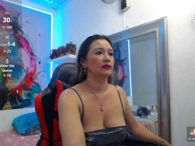 noelia-milf19 webcam
