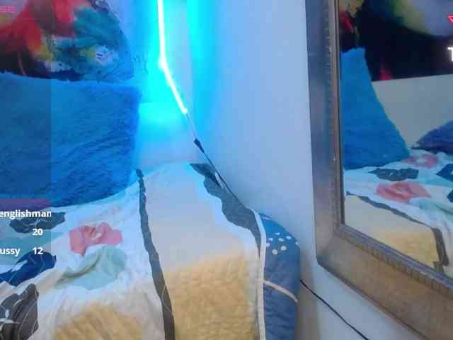 noelia-milf19 webcam