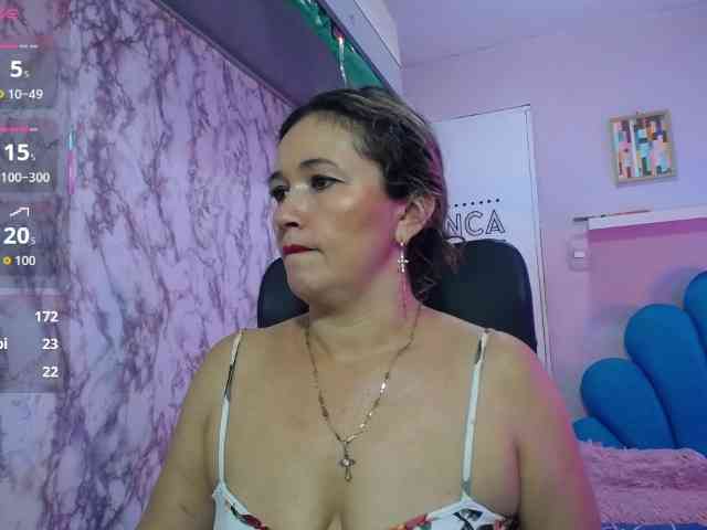 noelia-milf19 webcam