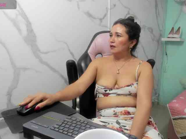 noelia-milf19