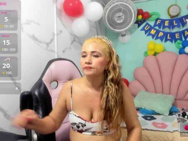 noelia-milf19 webcam