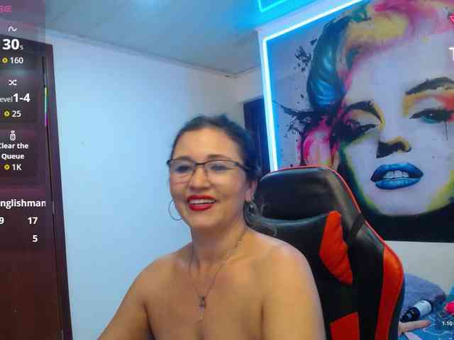 noelia-milf19 webcam