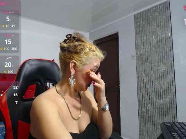 noelia-milf19 webcam