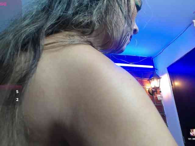 noelia-milf19 webcam