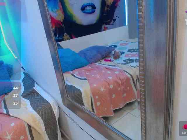 noelia-milf19 webcam
