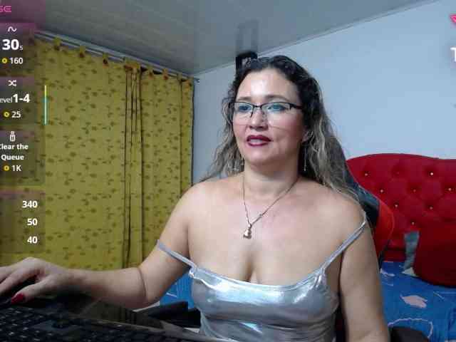 noelia-milf19 Live Webcam on BongaCams