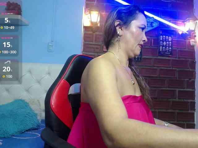 noelia-milf19 webcam