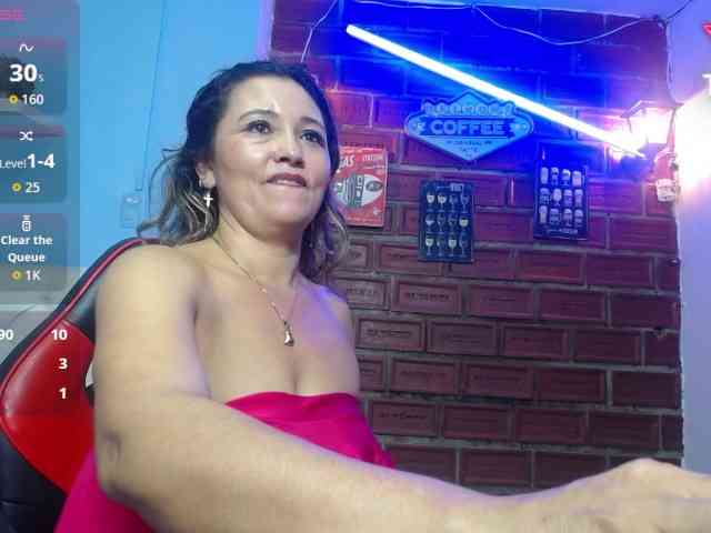 noelia-milf19 webcam