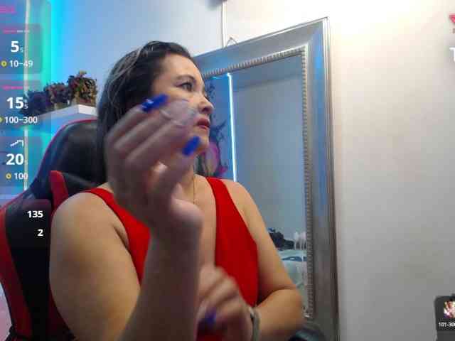 noelia-milf19 webcam