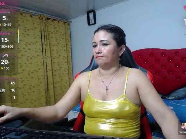 noelia-milf19 webcam