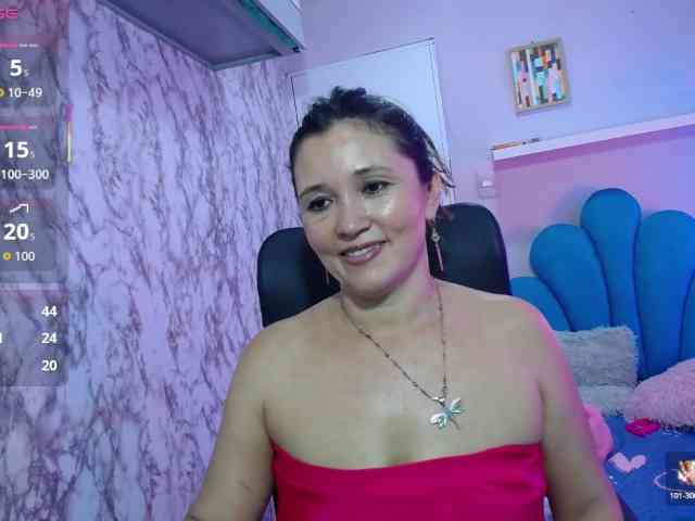 noelia-milf19 webcam
