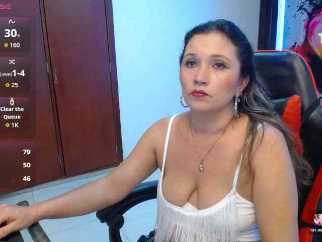 noelia-milf19 webcam