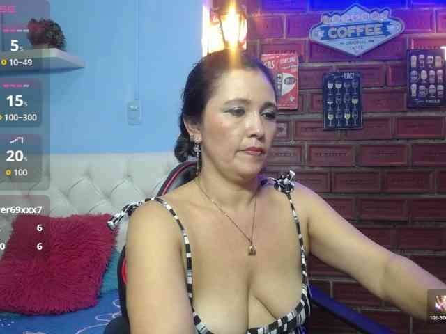 noelia-milf19 webcam