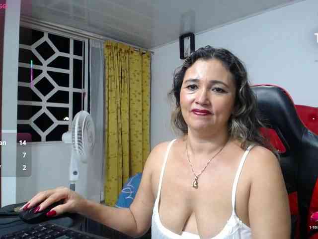 Model: noelia-milf19