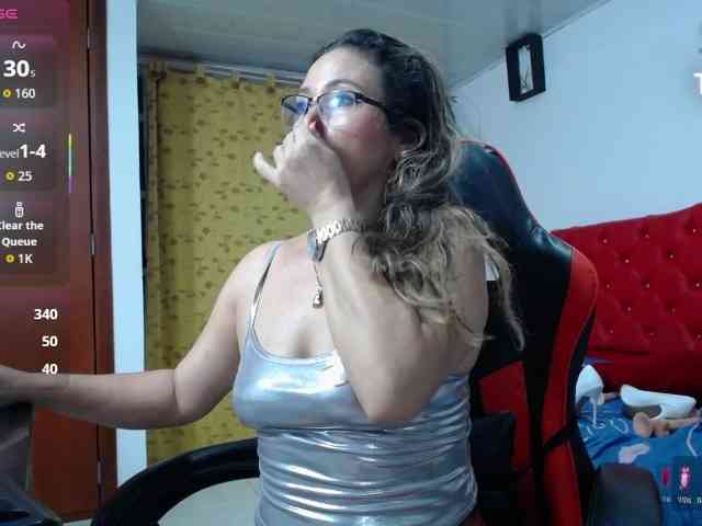 Model: noelia-milf19