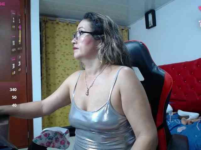 noelia-milf19 Live Webcam on BongaCams
