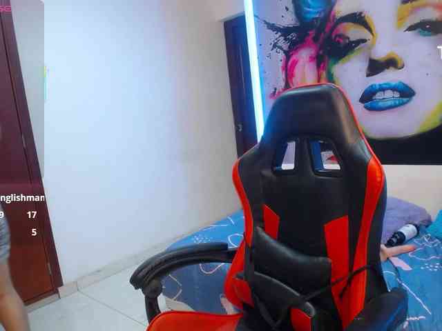 noelia-milf19 webcam