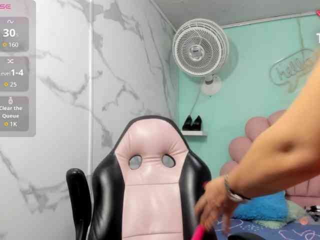 noelia-milf19 webcam