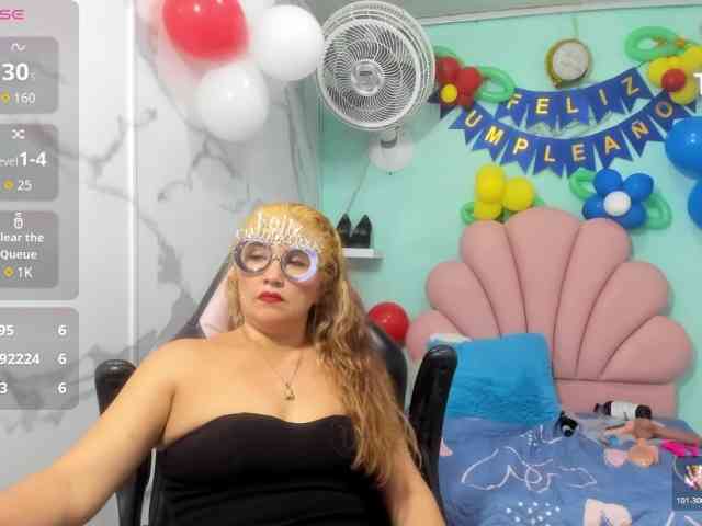 noelia-milf19 webcam