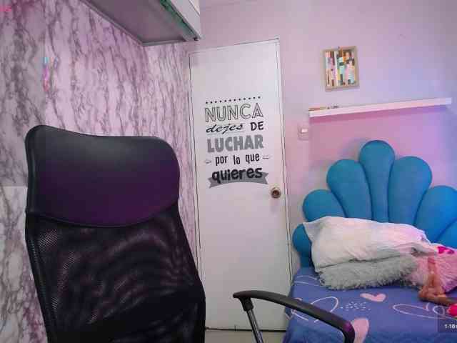 noelia-milf19 webcam