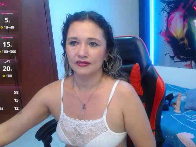 noelia-milf19 webcam