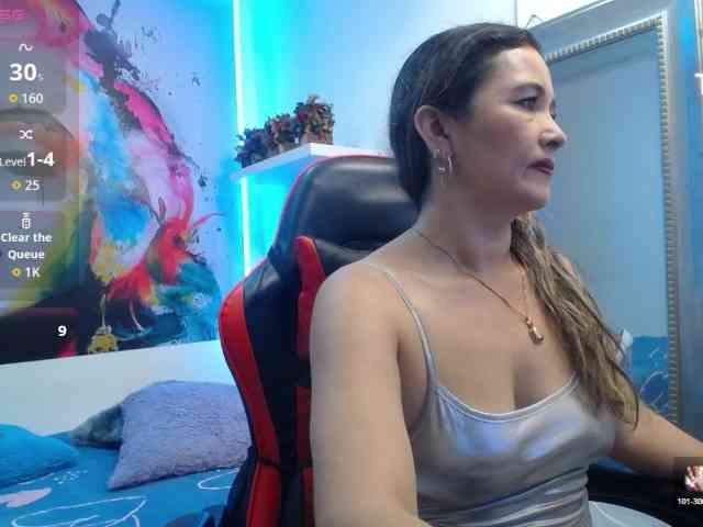 noelia-milf19 webcam