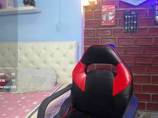 noelia-milf19 webcam